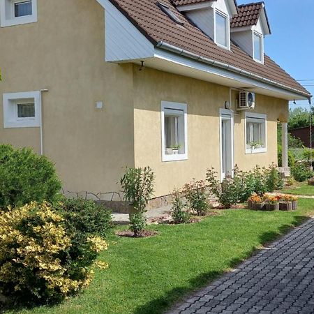 Ferienwohnung Patrik Apartman Siófok Exterior foto